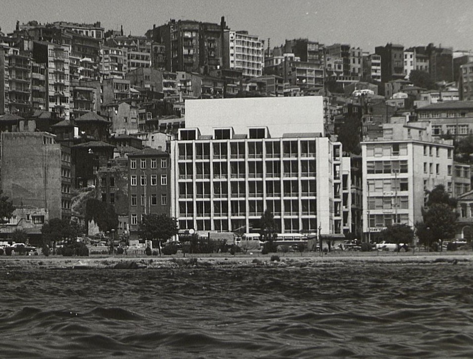 Akbank Umum Müdürlük Binası Galeri 1