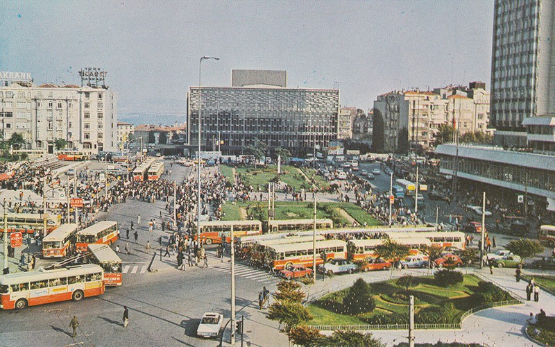 Atatürk Kültür Merkezi  Galeri 11