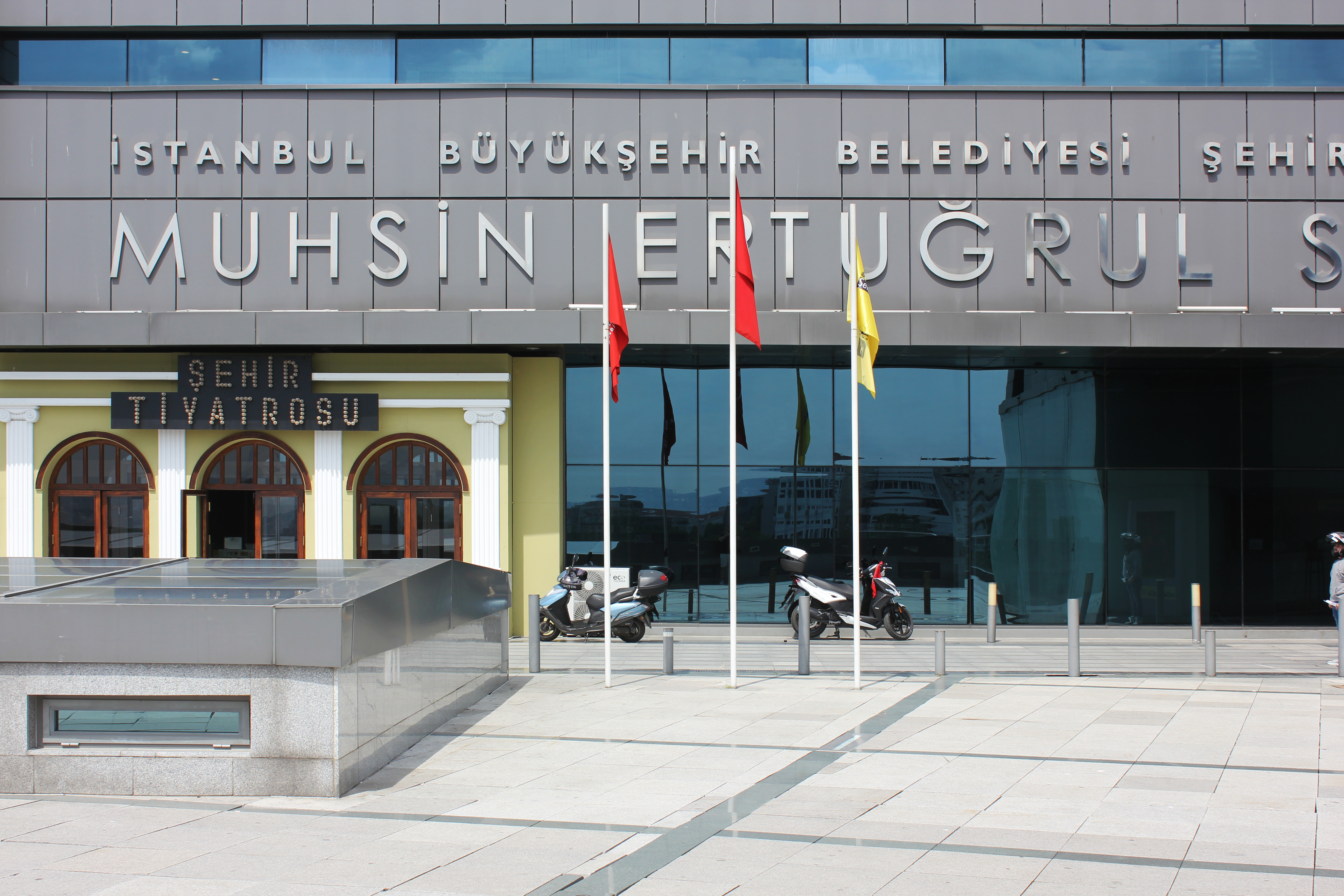 Muhsin Ertuğrul Sahnesi Atölye Yapıları